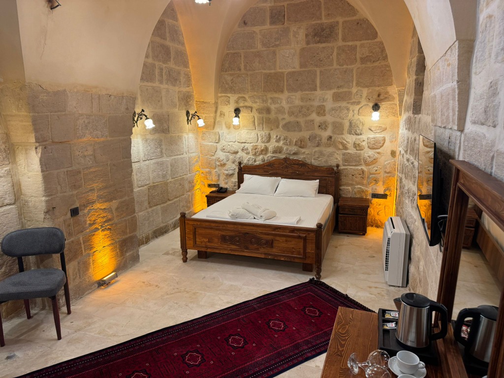 Otel